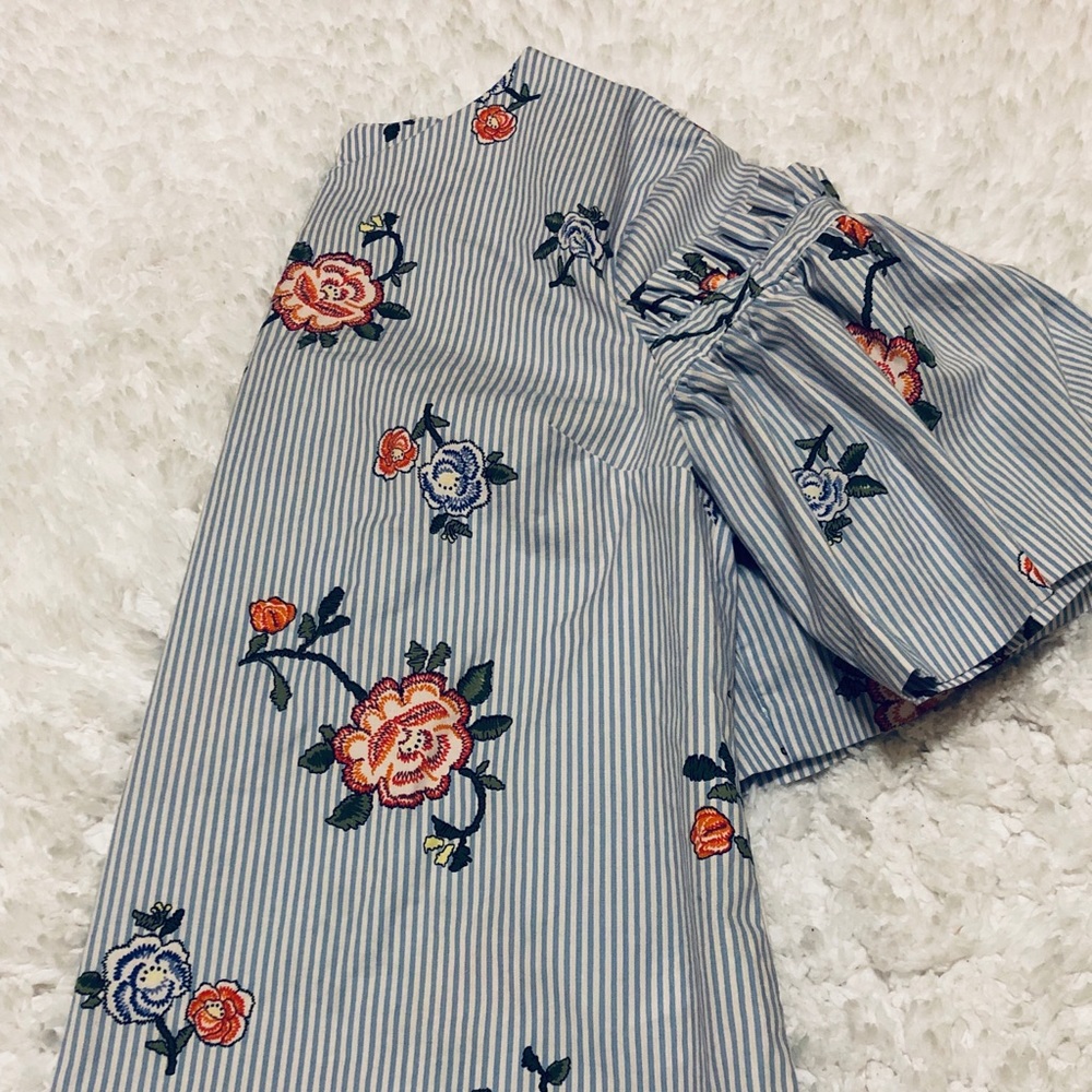 H&M Blue & White Stripe Floral Blouse